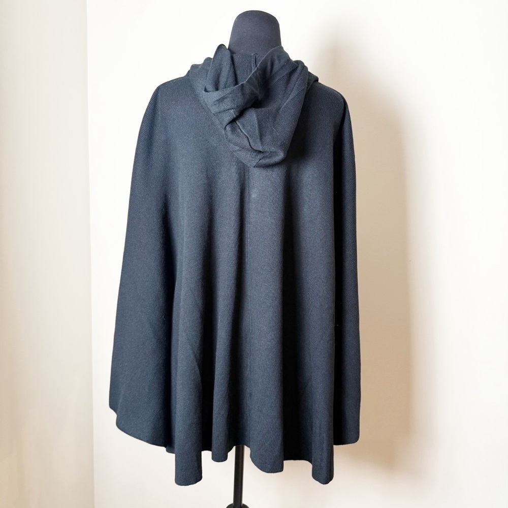 Patricia Nash Women's Hooded and Buttoned Front Cape One Size - Picture 9 of 13